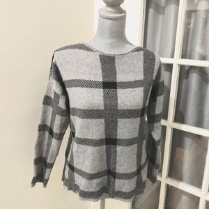 ⭐️ SALE!! ⭐️ OWN IT sweater - very soft